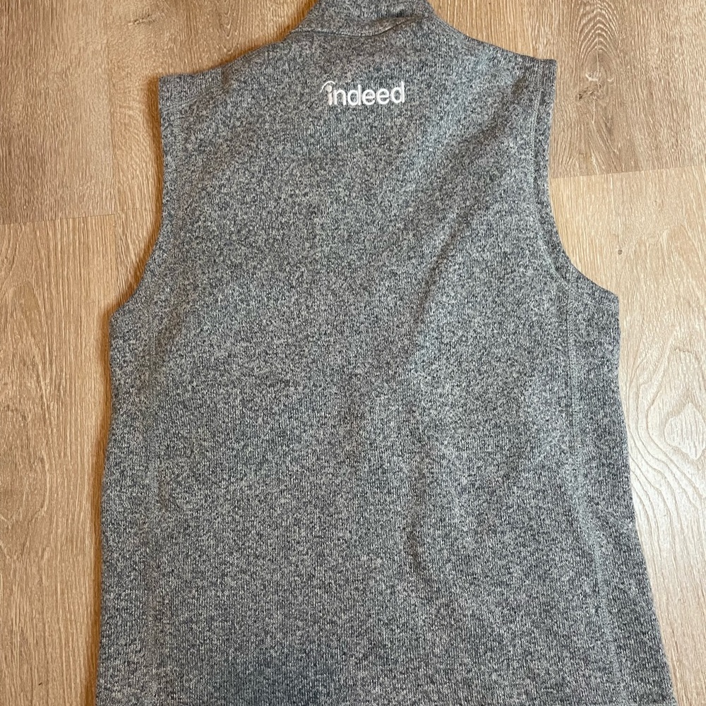 Patagonia Better Sweater Fleece Vest in‎ Light Gray Size m indeed Embroidered